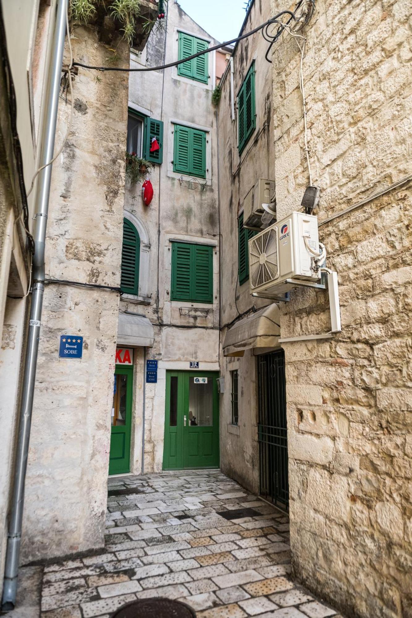 Duplex With Terrace In The City Centar Split Buitenkant foto
