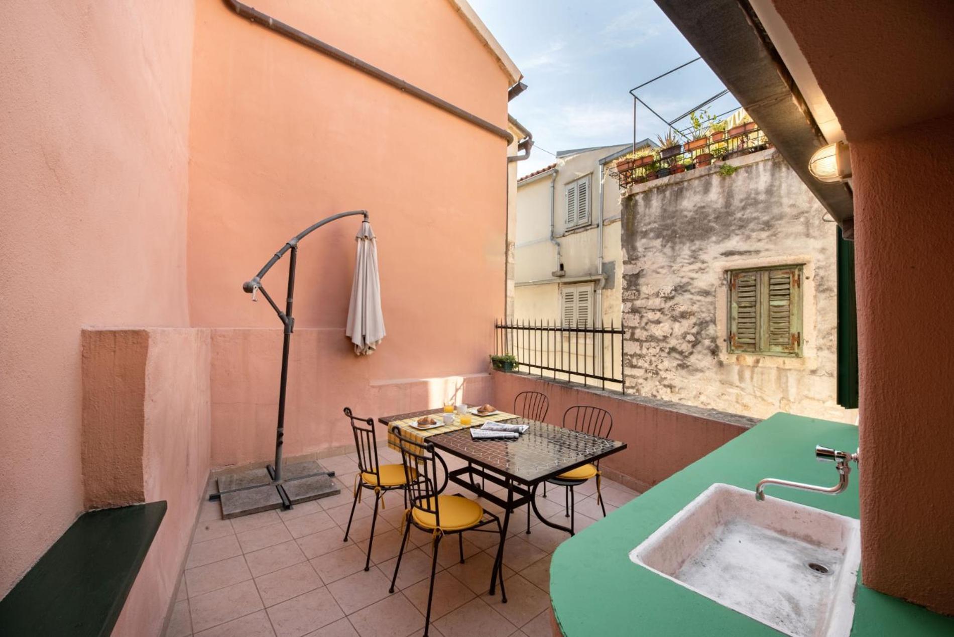 Duplex With Terrace In The City Centar Split Buitenkant foto